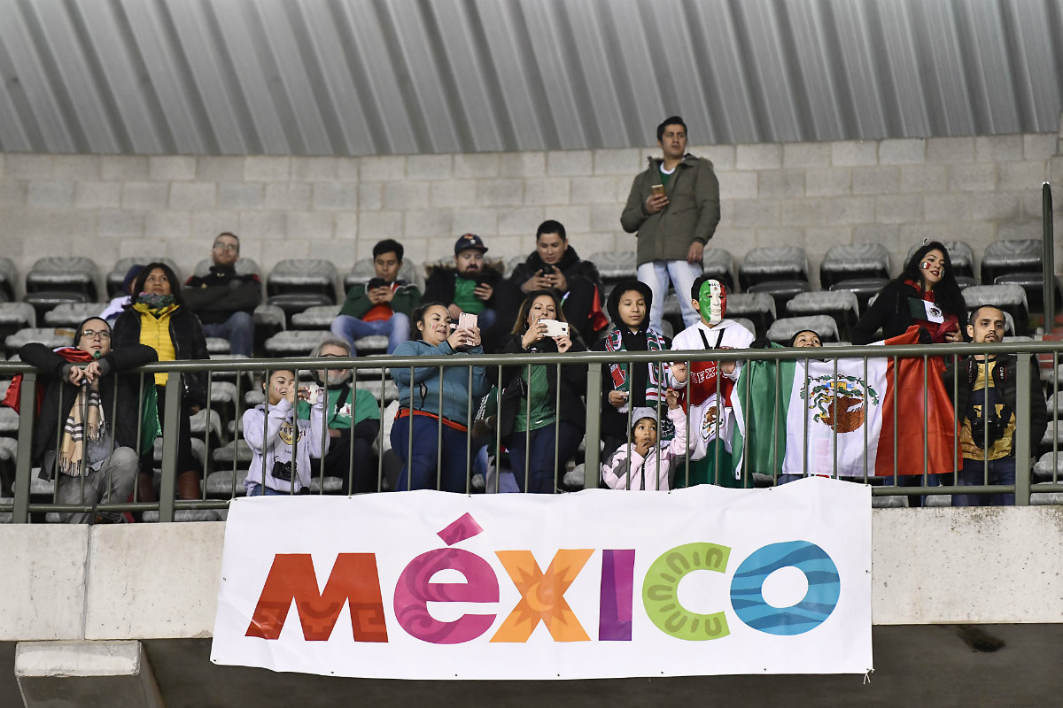 Afición de México entona el 'eh puto' durante partido ante Bélgica