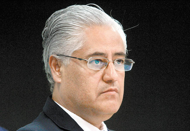 Aseguran que el rector Alejandro Vera buscará el amparo de la justicia federal. 