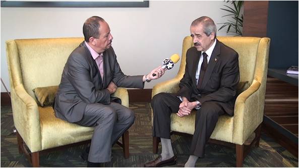 El doctor José Ángel Córdova en entrevista con Telediario. 