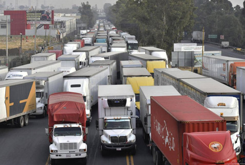 Por la cantidad de robos y actos ilícitos, resulta poco redituable asegurar los transportes.