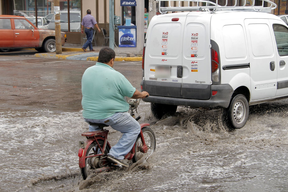 Las lluvias recientes trajeron caos vial a La Laguna.