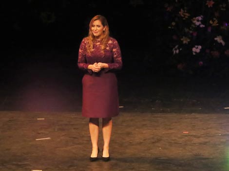 Adalina Dávalos, presidenta del DIF estatal, durante su Segundo Informe de actividades.  