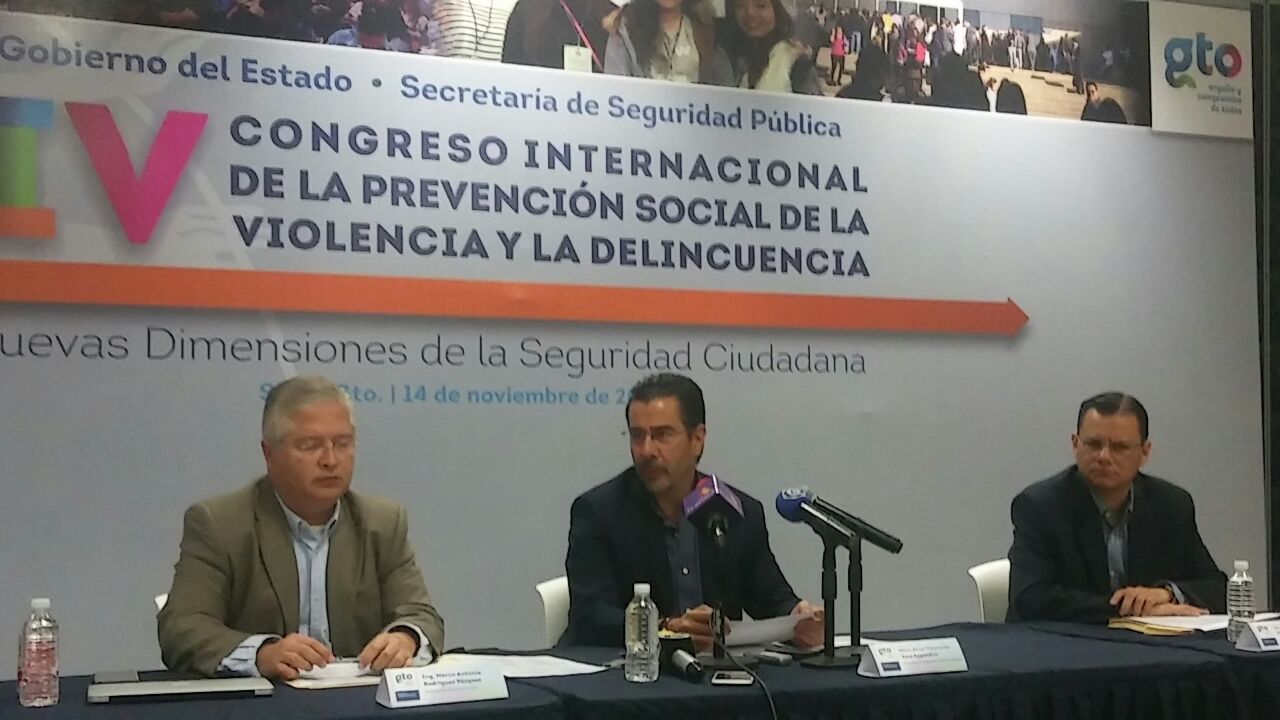 Álvar Cabeza de Vaca, secretario de Seguridad en Congreso de Prevención.
