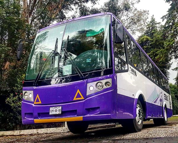 Carlos Meneses explicó que en el corredor Izazaga-Tlalpan serán sustituidas 832 microbuses y combis por de 228 autobuses nuevos y menos contaminantes.