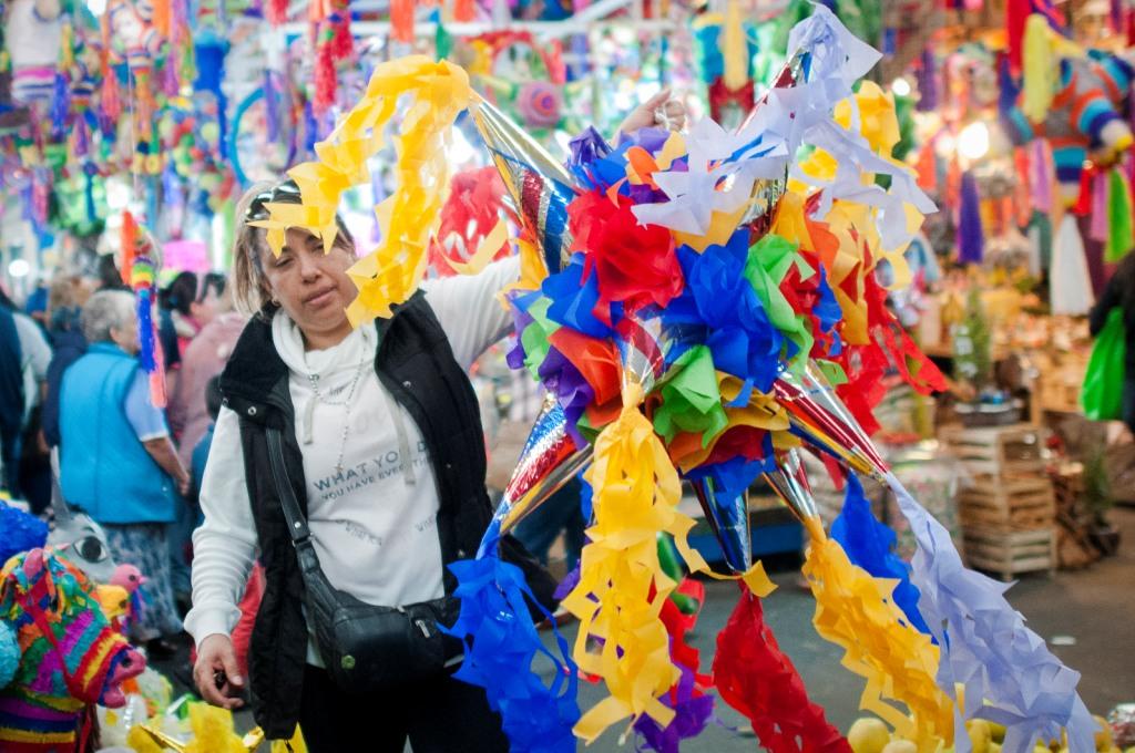 La demarcación detalló que se repartirán ocho mil 766 piñatas a familias de escasos recursos.