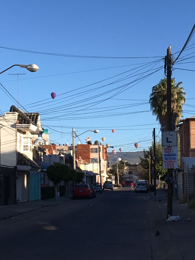 En las colonias cercanas al Festival del Globo se rentan habitaciones. 
