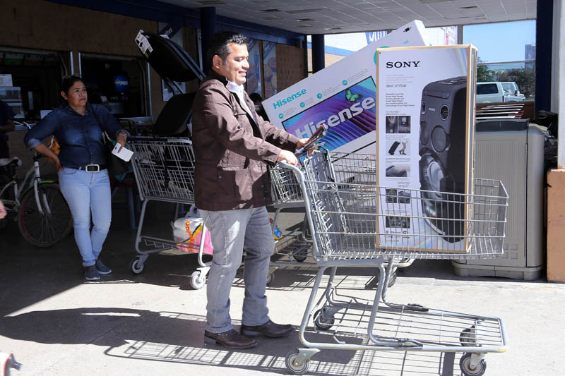 En las primeras 36 horas del Buen Fin de este año se registró un aumento en ventas.