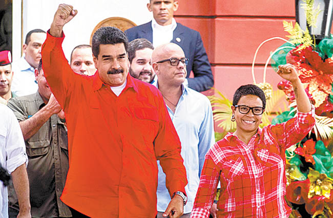 El mandatario calificó de “traición” las acciones de los ejecutivos. 