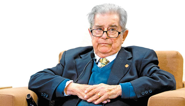 “Gamio me decía, ‘no te fijes nada más en los indios muertos y en las pirámides, piensa en los indios vivos’”. 