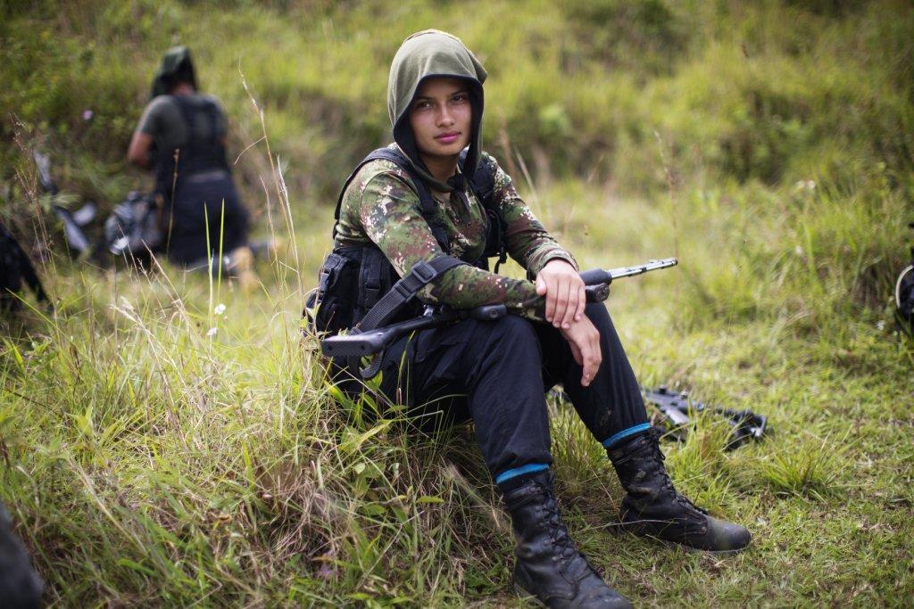 Este proceso ha ahorrado a Colombia la muerte de dos mil 796 personas, sobre todo guerrilleros y militares, según el Centro de Recursos para el Anális