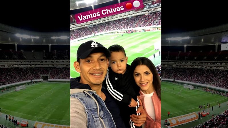 Rodolfo Cota con su familia
