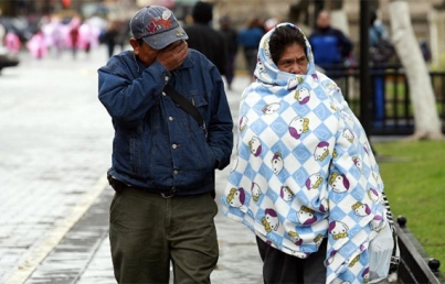 Especialistas aseguran que las bajas temperaturas ocasionan estragos graves en la piel. 