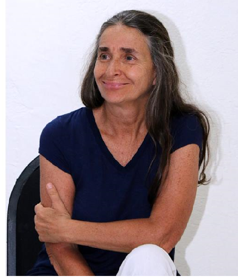 Julia Carabias, maestra en Ciencias Biológicas, por la Universidad Nacional Autónoma de México.