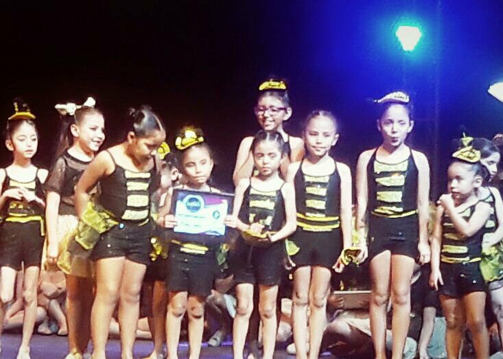 Se colocan en los primero lugares del 'Revolution Dance Contest 2017'.