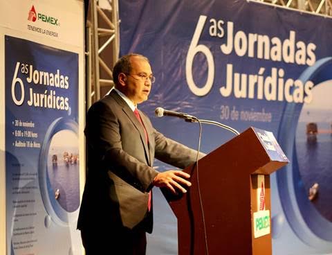 Carlos Treviño Medina,  director general de PEMEX.