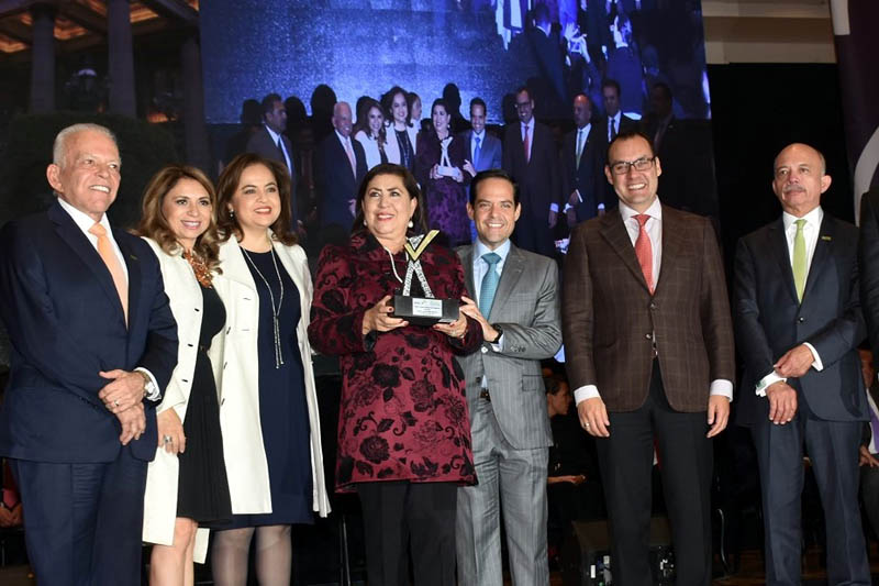 La Ceremonia fue encabezada por Manuel Ignacio Acosta Gutiérrez, alcalde de Hermosillo, Sonora, y presidente de la FENAMM.