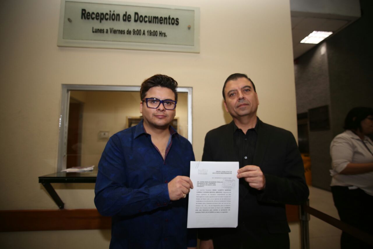 Los diputados, Eugenio Montiel y Ángel Barroso, solicitaron por escrito que se implemente el 22 de junio como el Día del Politólogo.