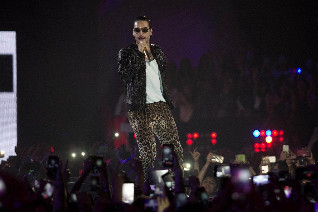 Maluma en una de sus presentaciones en la Ciudad de México. 