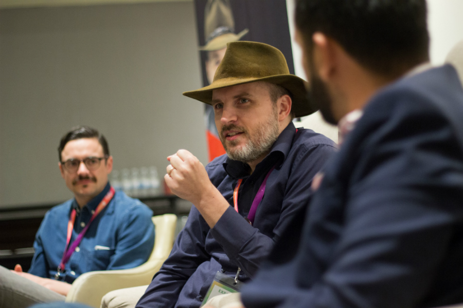 Dan Wells en charla con booktubers