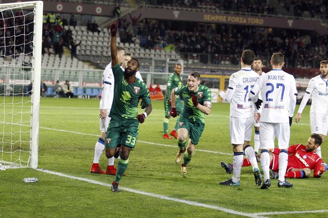 Torino utilizó playera de color verde en honor al Chapecoense