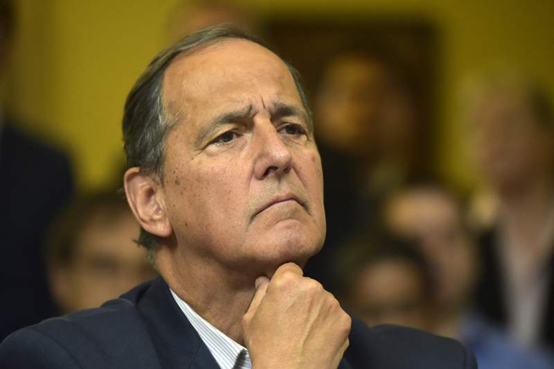 Juan Camilo Restrepo anunció que dejará el cargo en enero.