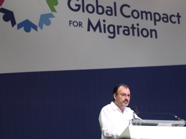 Luis Videgaray lamentó la decisión de Estados Unidos de abandonar el pacto mundial para para proteger a migrantes. 