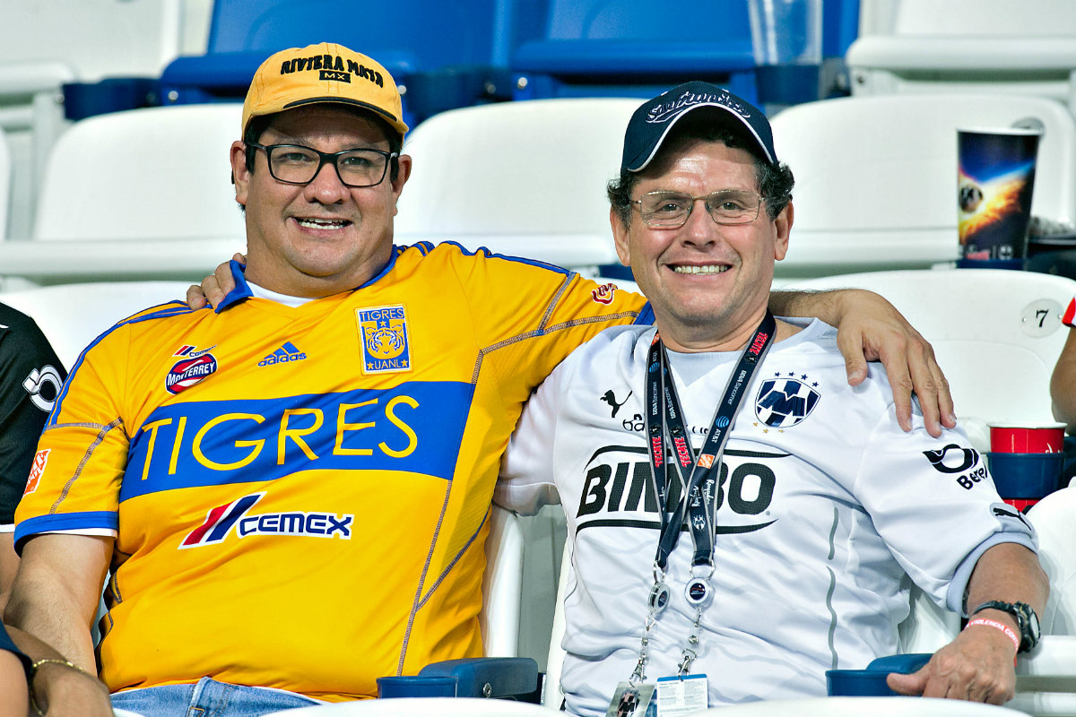 Aficionados de Tigres y Monterrey en el Clásico Regio del Apertura 2017