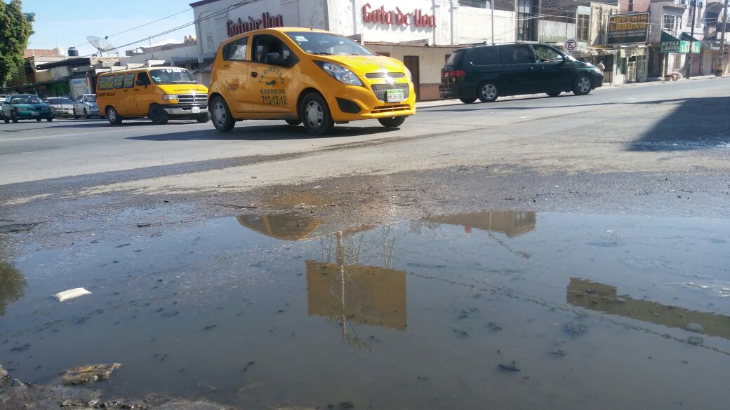 El problema de las fugas de aguas negras persiste desde hace meses.