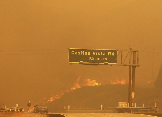 Los incendios han afectado a California desde el lunes pasado.