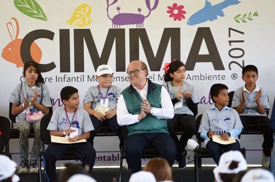 Graco Ramírez durante la inauguración de la Cumbre Infantil Morelense por el Medio Ambiente (CIMMA).
