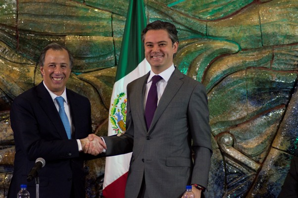 El ex secretario de Hacienda, José Antonio Meade, y el ex titular de la SEP, Aurelio Nuño.