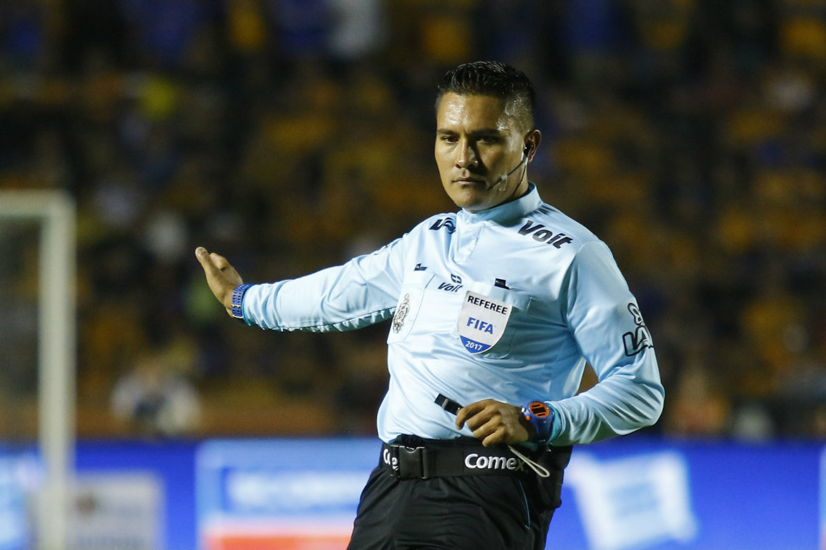 Fernando Guerrero, árbitro mexicano  
