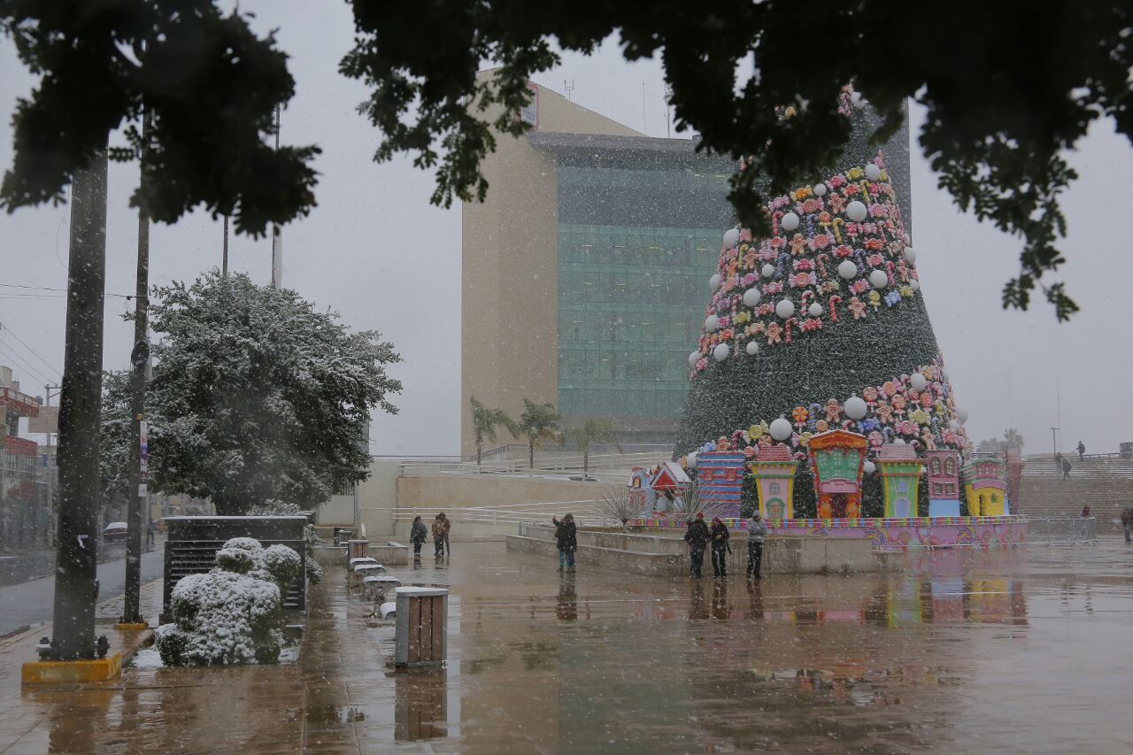 Gran postal navideña quedó en la Plaza Mayor de Torreón. 
