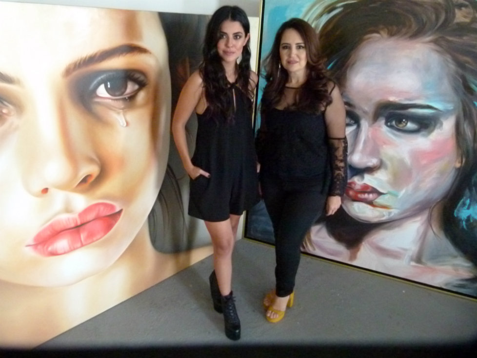 Madre e hija colaboraron en la exhibición titulada Resiliencia.