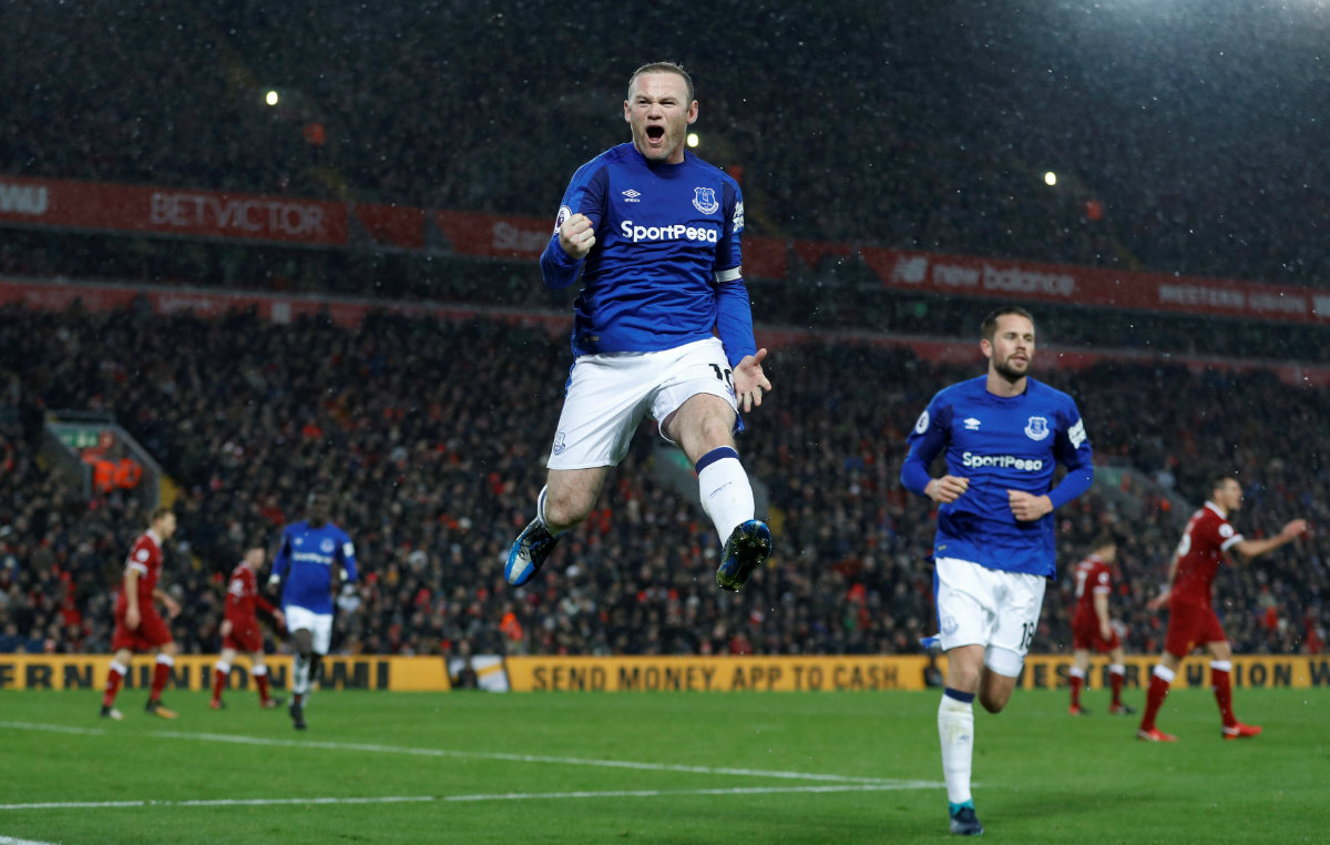 Wayne Rooney en festejo de gol