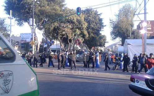 Las autoridades recomendaron a los conductores tomar vías alternas.