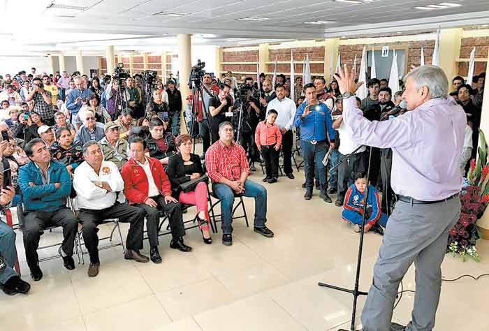 “Posiblemente soy el más atacado en el país, ya estoy acostumbrado a eso”, expresó el tabasqueño.