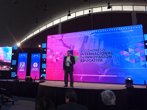 Salvador Alva, presidente del Tecnológico de Monterrey, durante su conferencia en el 4to. Congreso Internacional de Innovación Educativa.