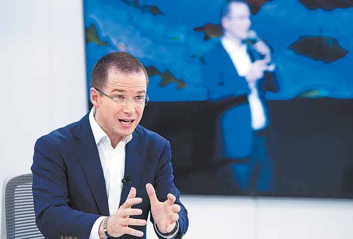 El aspirante a la Presidencia por PAN, PRD y MC.