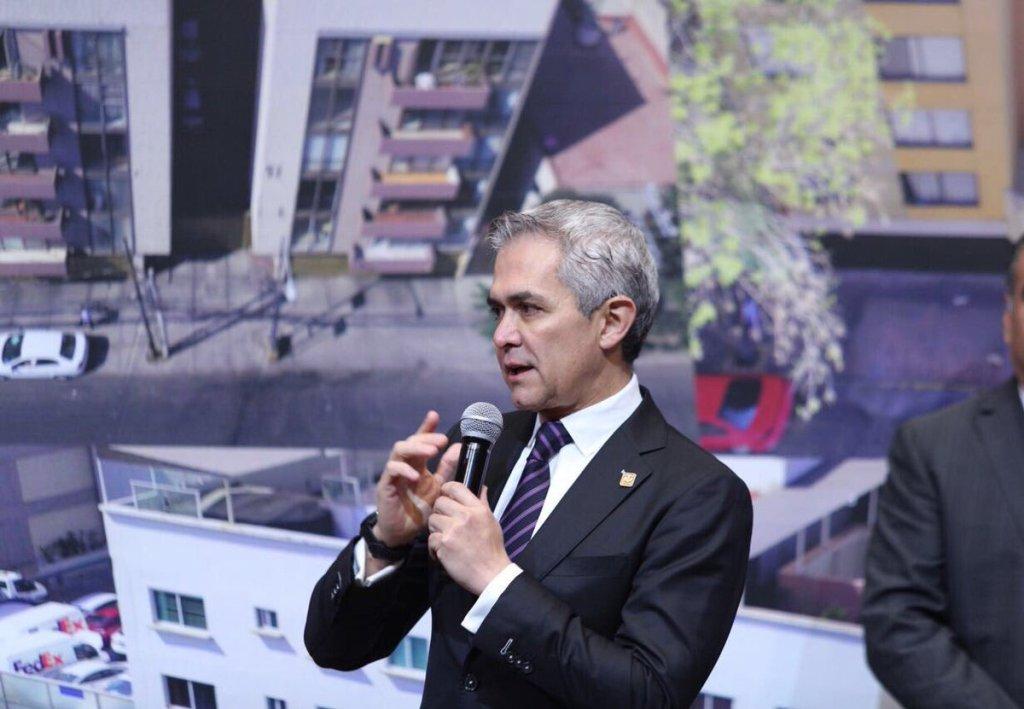 Mancera explicó que la iniciativa permitirá a la Conago trabajar formalmente con los sectores del gobierno y no sólo como un órgano de consulta.