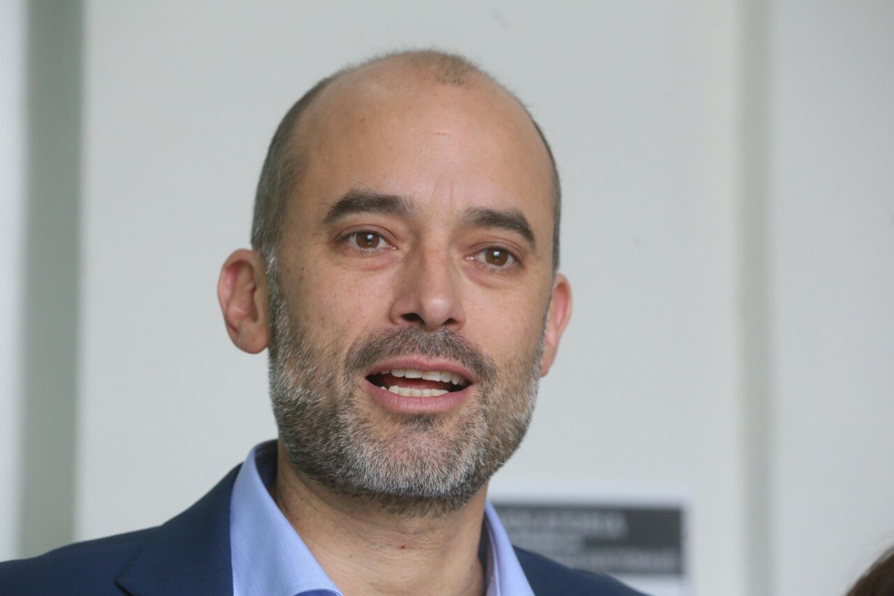 Miguel Treviño de Hoyos es el primer ciudadano que interpone su aviso de intención ante la CEE para contender por una alcaldía metropolitana.