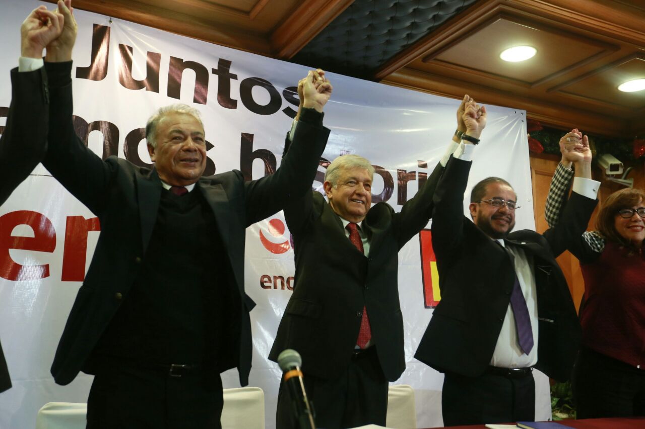 Los presidente de Morena, PT y Encuentro Social firmaron la coalición "Juntos haremos historia".