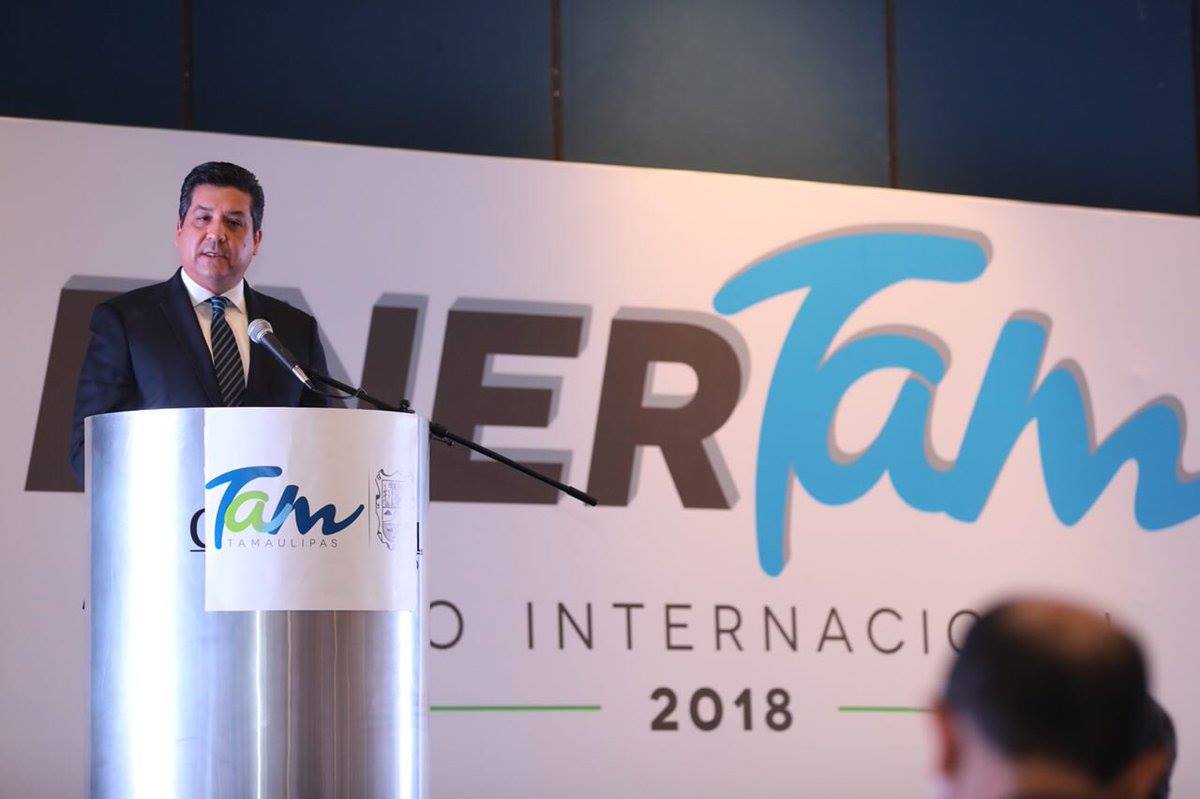 Gobernador, Francisco García Cabeza de Vaca, presentando el foro Enertam 2018.