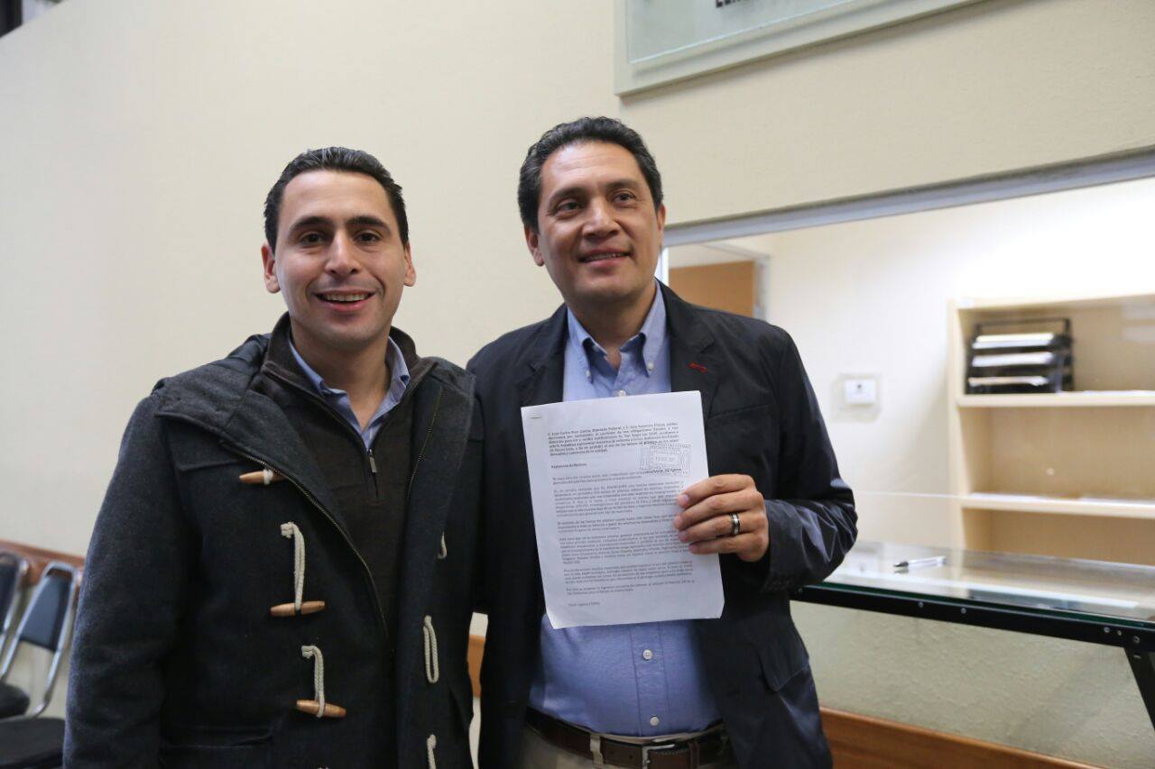 el diputado Juan Carlos Ruiz García y el funcionario Luis Susarrey Flores.