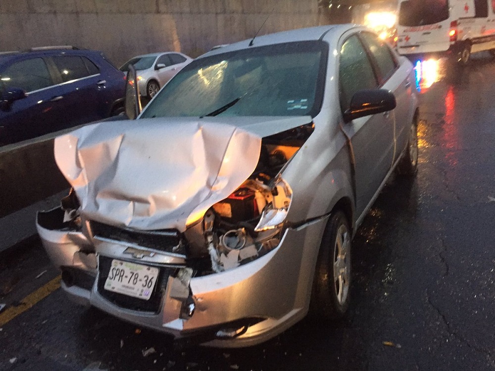 El tráfico de la zona se vio ralentizado a causa del accidente.