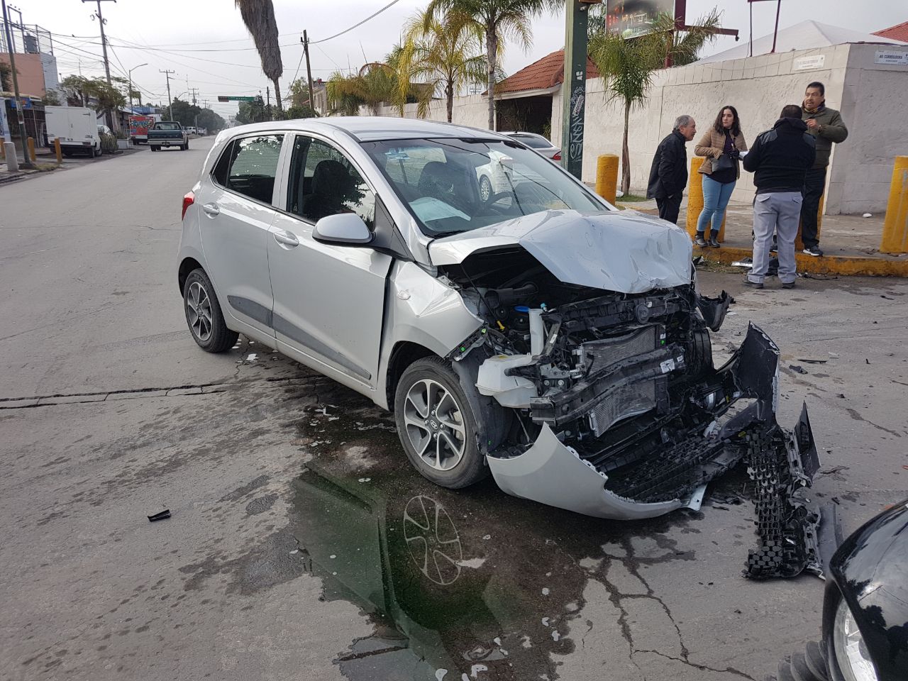 Sólo hubo daños materiales.