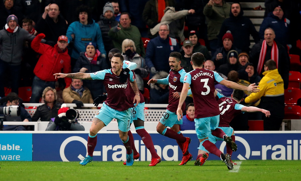 West Ham vence al Stoke y abandona zona de descenso