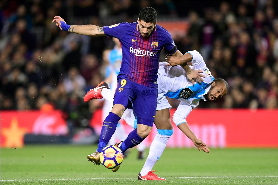 Luis Suárez en el juego del Barcelona vs. Deportivo La Coruña