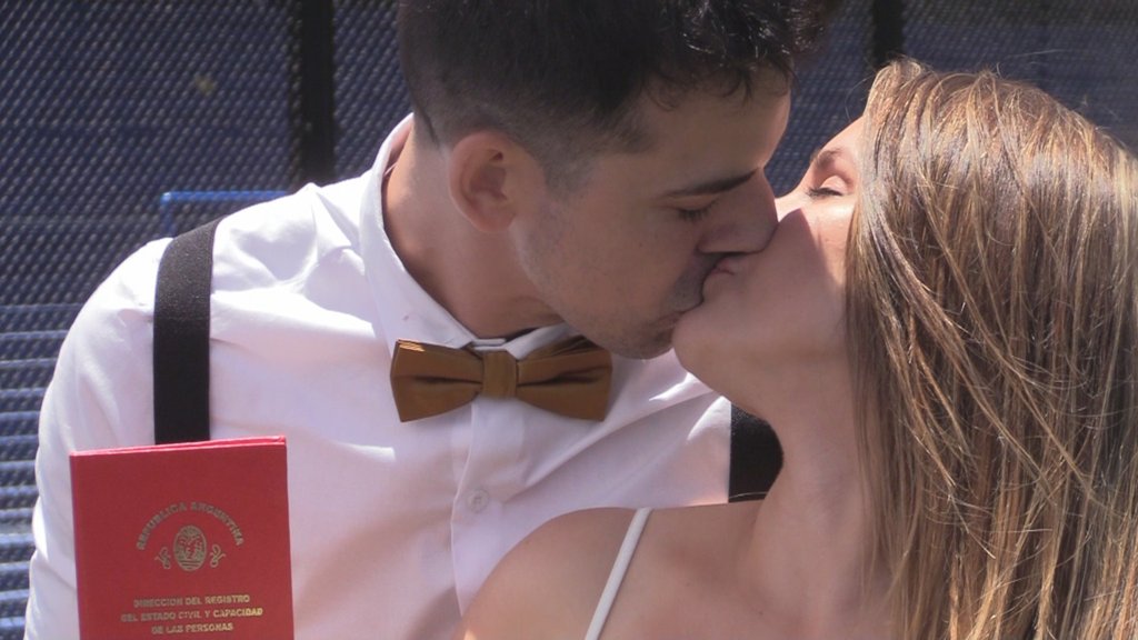 Parejas se casan en el Estadio de Boca Juniors