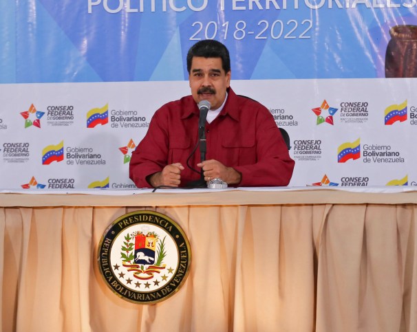 "Uno puede afrontar dificultades, pero lo primero que tiene que hacer es proteger a los más necesitados, a los viejitos, a los trabajadores, a los niñ